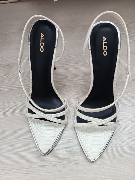 Sandale de damă elegante
