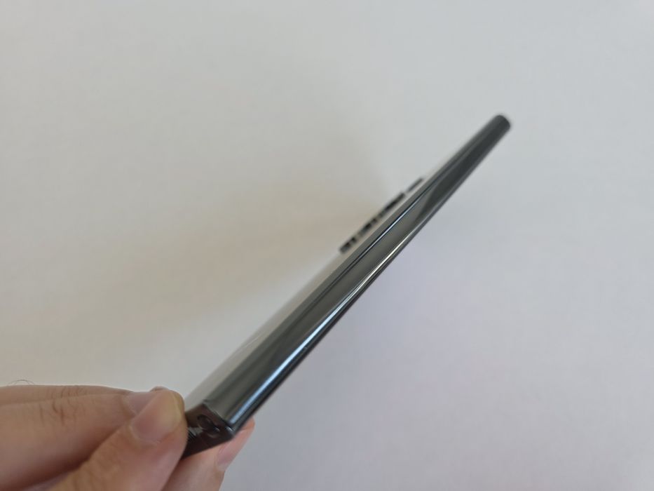 Samsung s23 Ultra - с 2 кейса