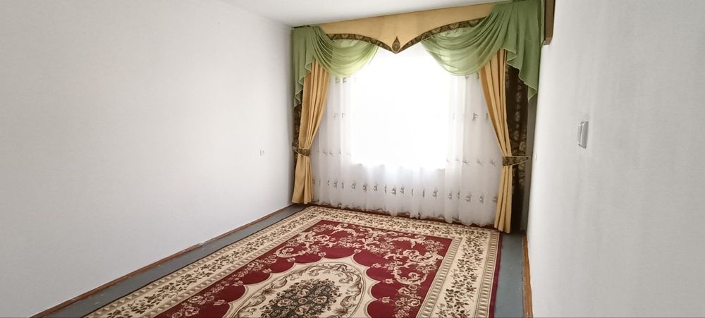 7-mitti tuman ,33-domdan 4 xonali kvartira sotiladi!!!