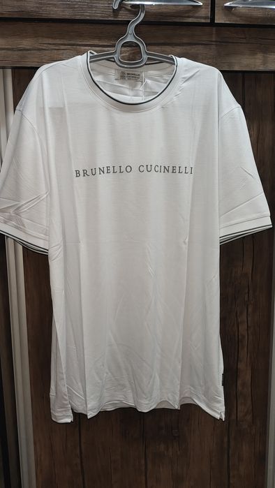 Футболки Massimo Dutti & Brunello Cucinelli