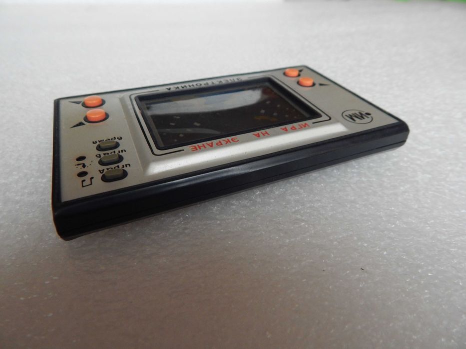 Ретро Игра Руска Електроника Падащи Метероиди