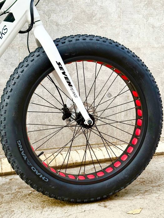 Новый электровелосипед размер 26 4.9