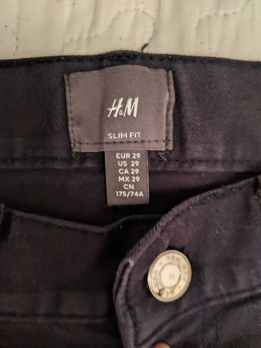 Черные джинсы H&M