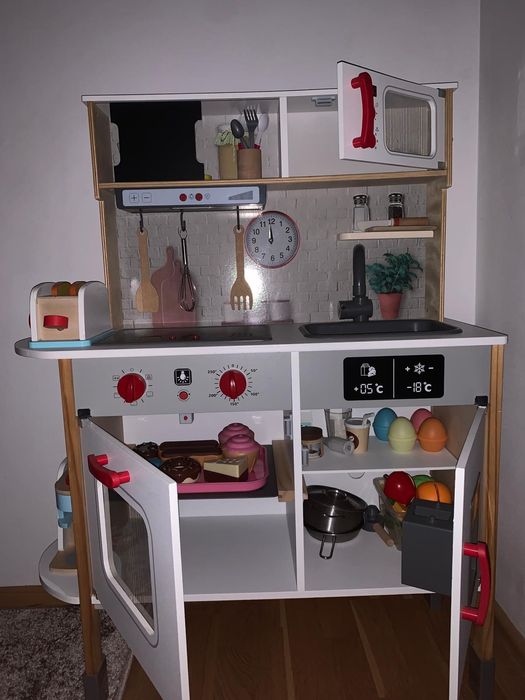 Bucătărie din lemn pentru copii – Stare impecabilă + Accesorii extra i