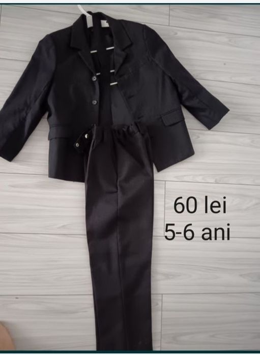 Costum băieti 5-6 ani