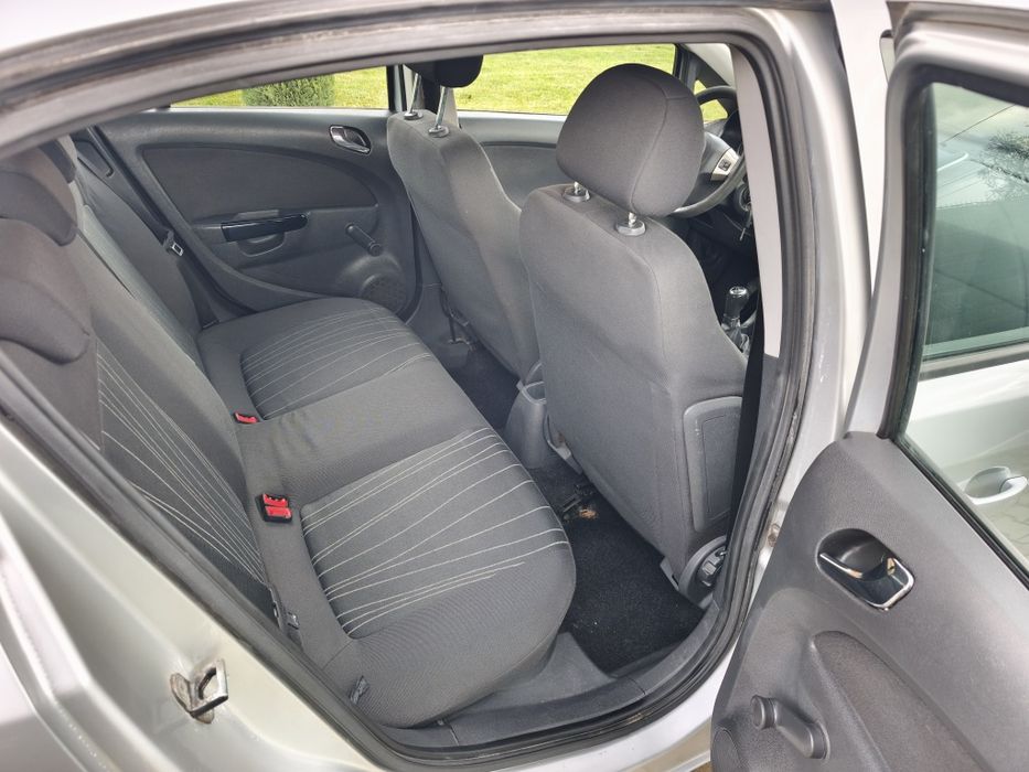 Opel Corsa 1.2 benzină