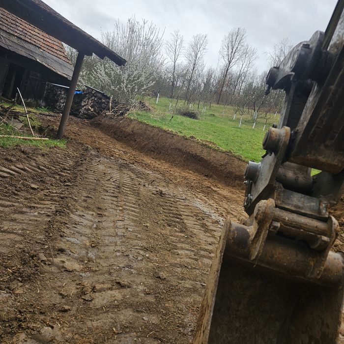 Vand excavator volvo ec55b  camioneta daf lf 45.150 statie lipit tevi  cap la cap