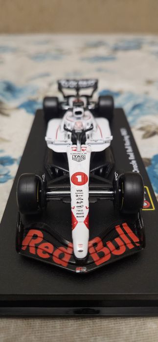 NOU!!! 2025 Macheta F1 Red Bull RB21, pilot Max Verstappen.