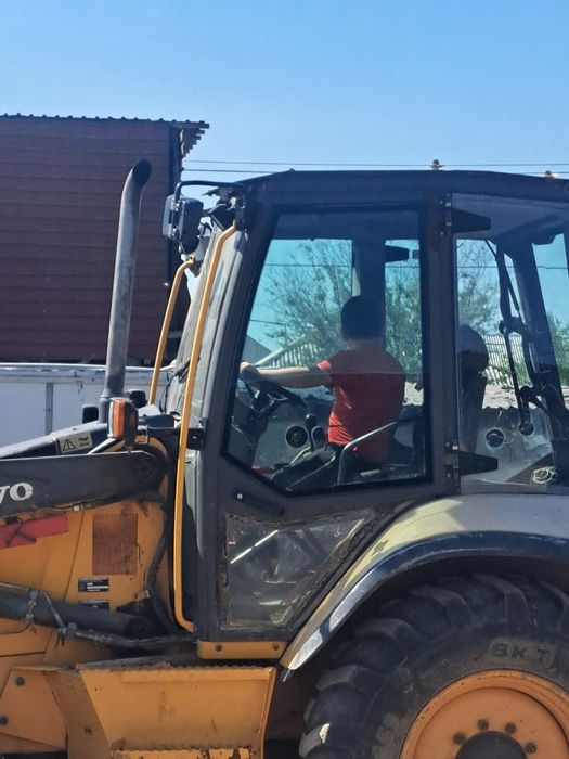 Экскаватор 3в1 сатылады