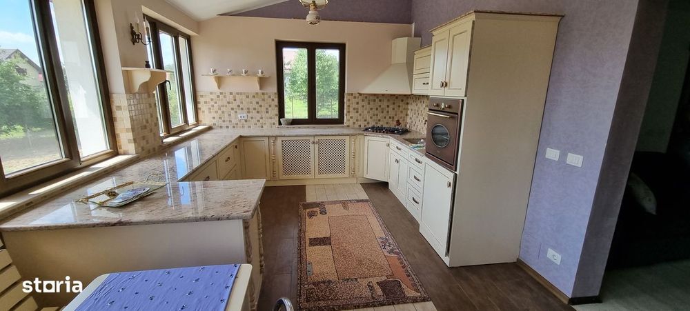 Casa noua in oras cartier nou de case zona Dobosari