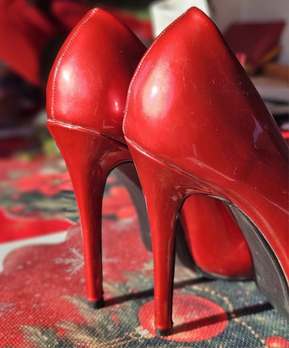 Дамски лачени обувки, 11 см ток