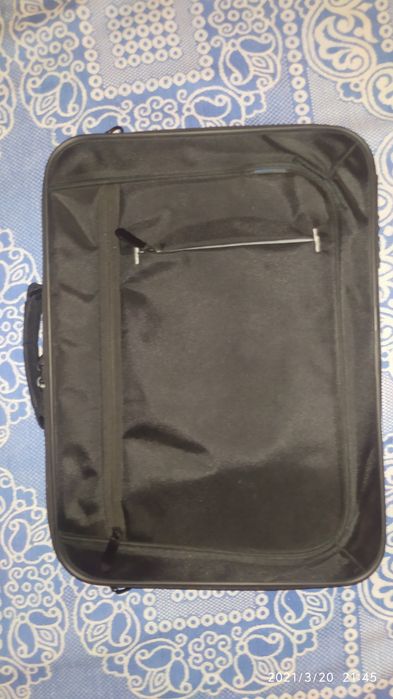 продам сумку для ноутбука