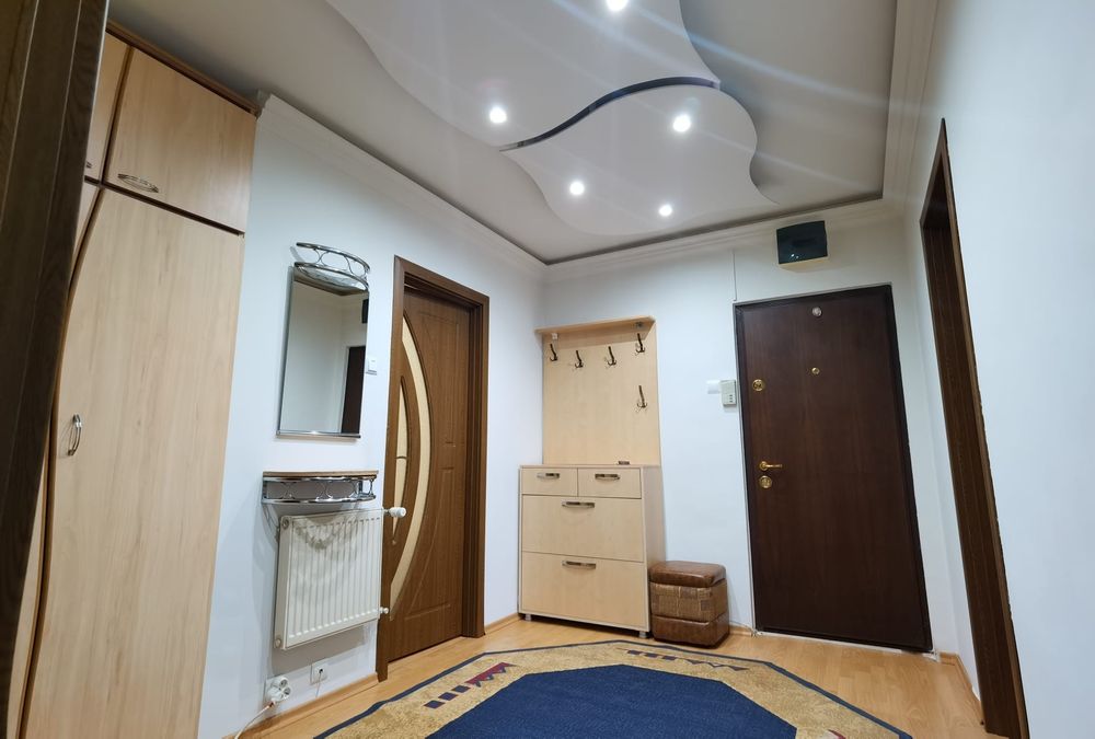 Apartament 2 camere de închiriat OMV