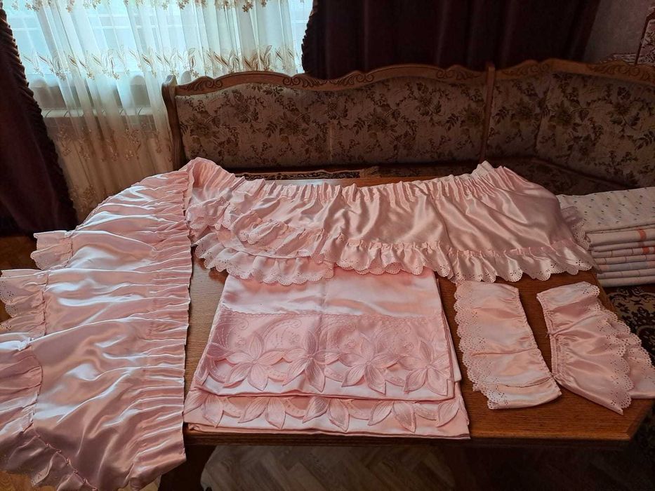 Покрывало-одеяло с наволочками производства Испании