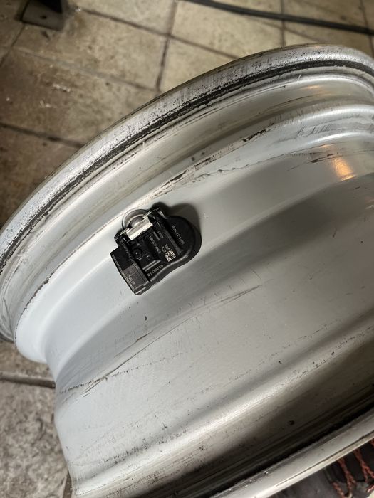 Джанти с летни гуми за мазда 5х114,3