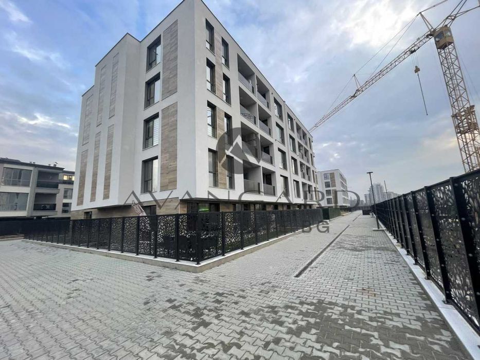 Продава се Тристаен апартамент в Пловдив, Христо Смирненски - 113 кв.м за 1560 €/кв.м - Снимка #12