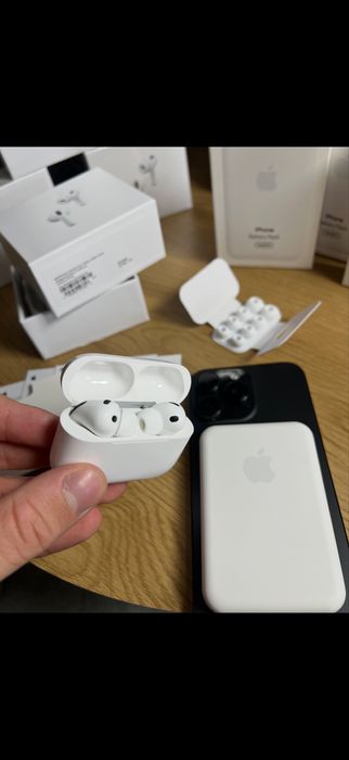PROMOTIE! Airpods pro 3 + baterie externa magsafe apple