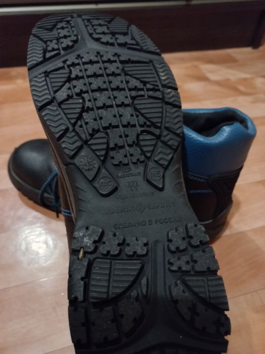 Продам сапоги размер43 зима.