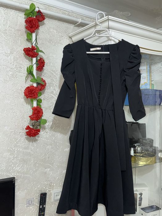 Черное платье классик