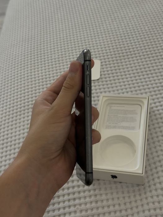 Продам айфон 11 128гб /iPhone 11 128гб