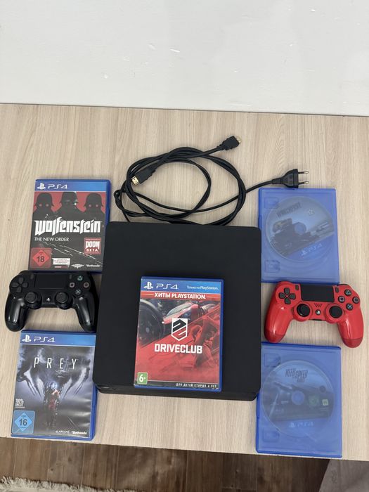 Продаю руль вместе с пс4 слим