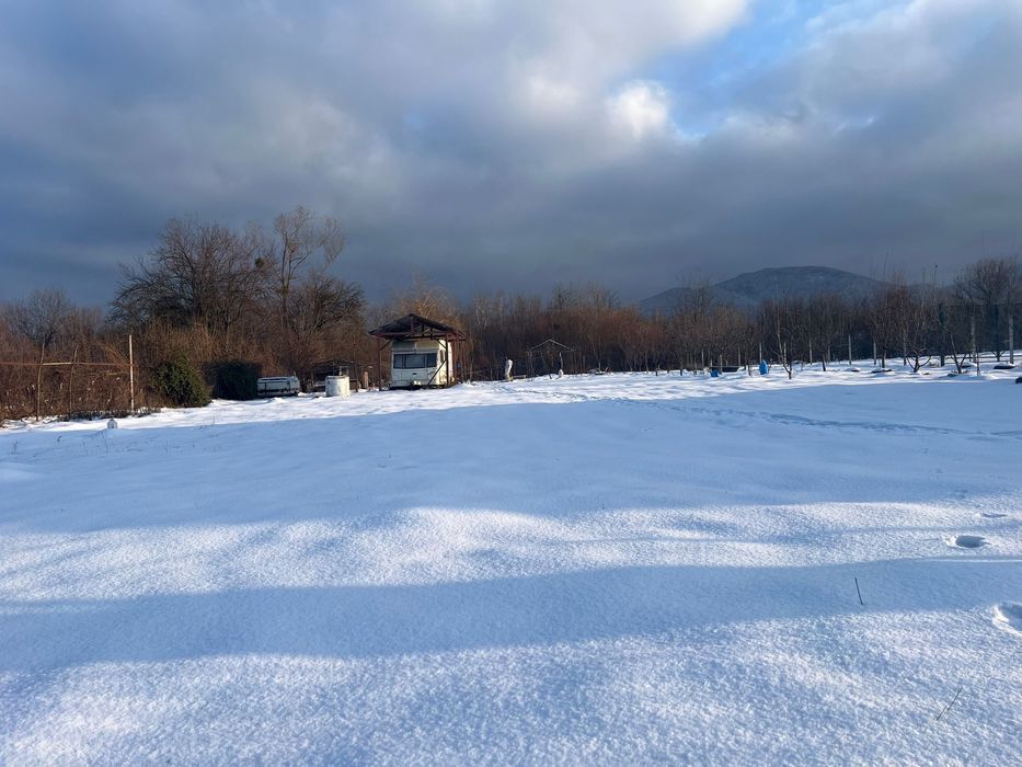 Teren intravilan Valea Avrigului , 1853 mp, construibil, vedere munți