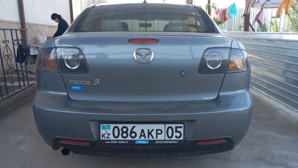 Продам авто Мазда 3