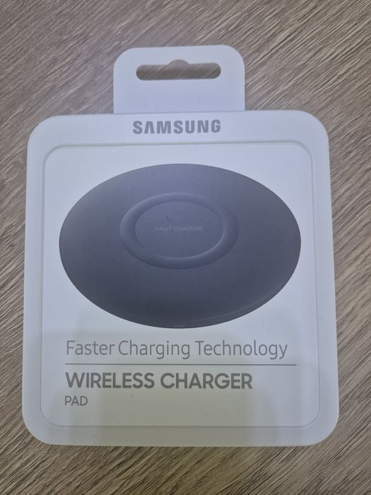 Vând încărcător Original Samsung wi fi nou în cutie