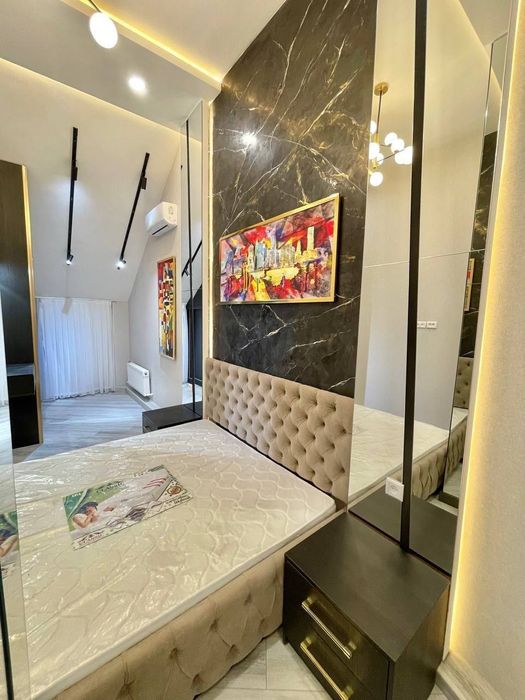 Сдается в аренду 2 комнатная на Ц2 Алайский со всеми удобствами.