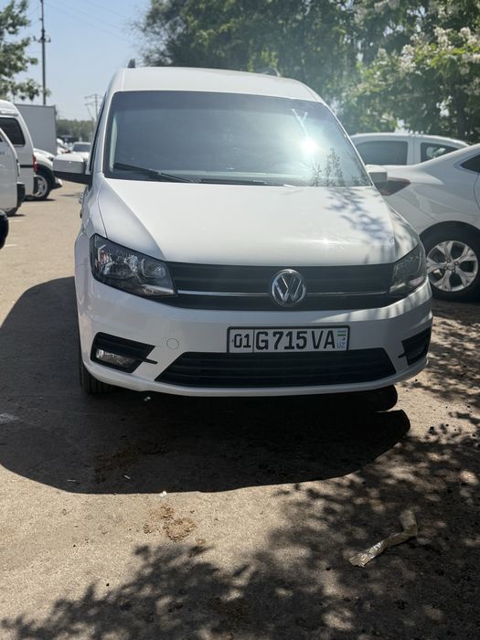 volkswagen caddy tredline 4ta eshikli