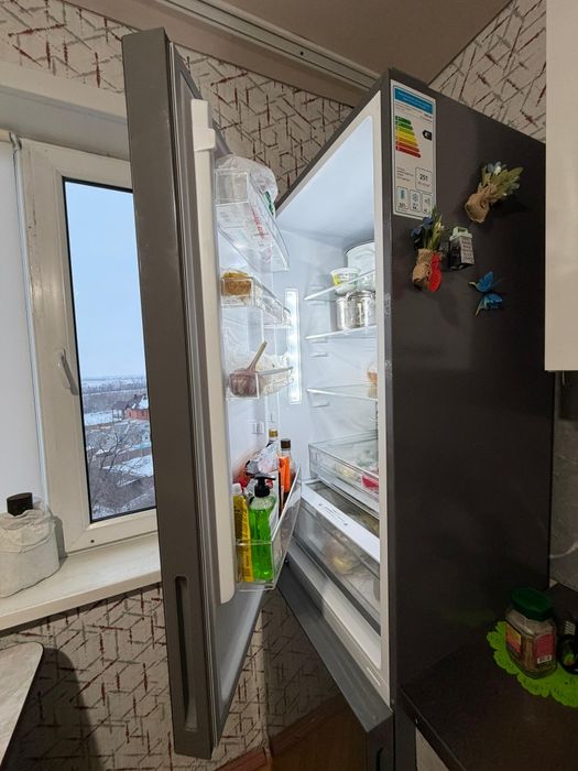 Продам холодильник