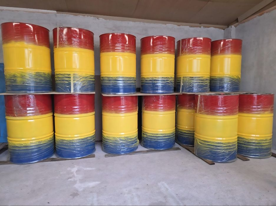 Butoaie 220 litri  , cu blat de 80 cm diametru ,