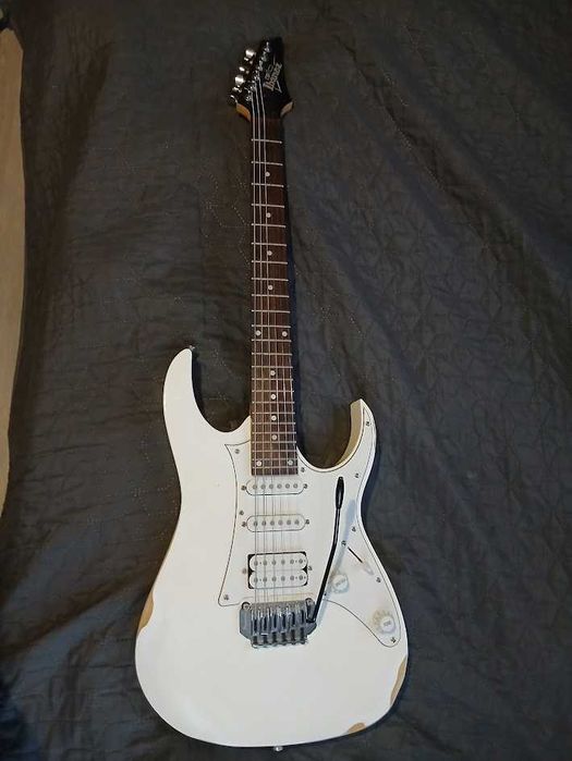 Електрически китари/ басове/