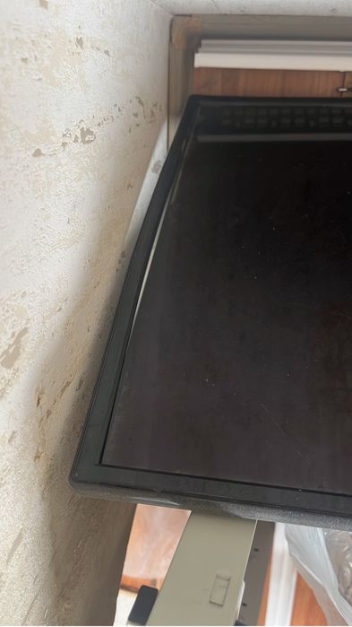 продам телевизор