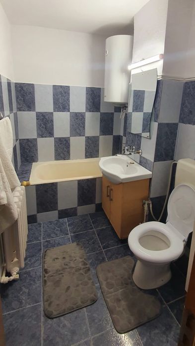 Proprietar Închiriez apartament 2 camere  Termen lung