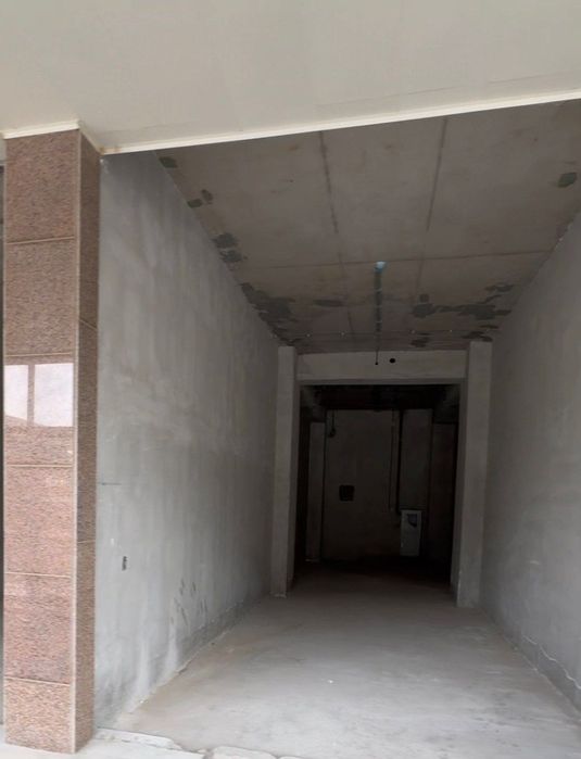 SEOUL MUN Продается  нежилого  помешения из 8 секции 675 квм