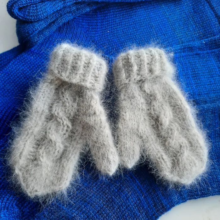 Варежки из собачьей шерсти и пуха
