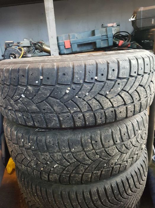 Продавам  зимни гуми