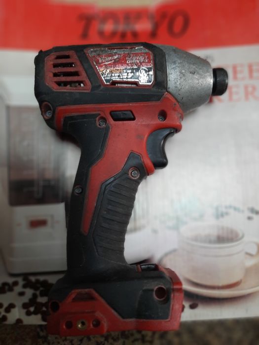 Milwaukee împac m18