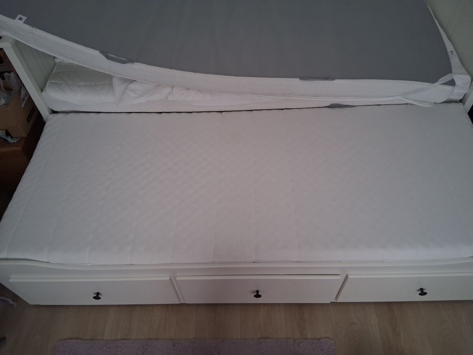 Vand 4 saltele spuma de la ikea