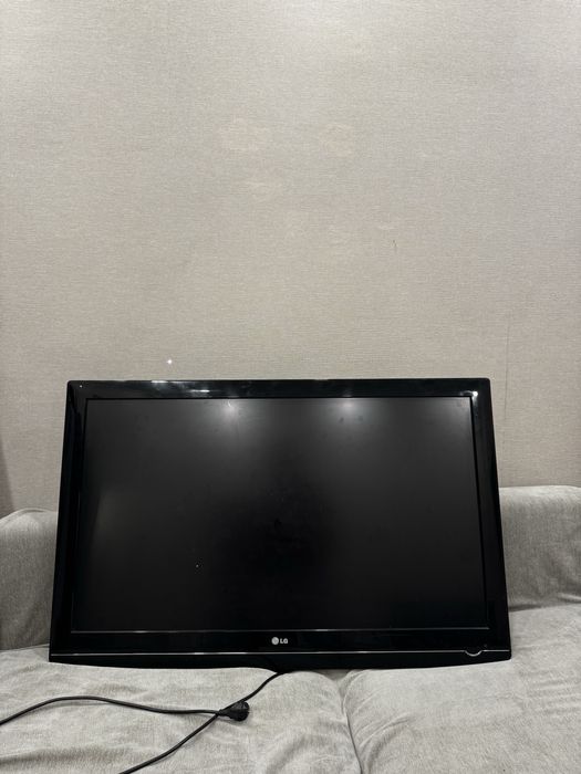 Продам телевизор LG