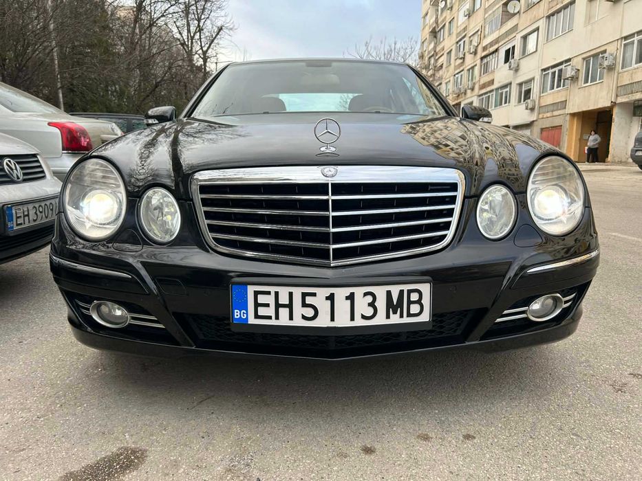 Mercedes-Benz E320 W211