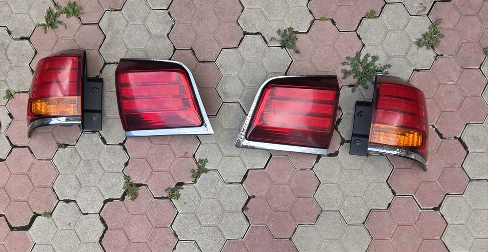 Задний фонарь на Lexus Lx 570