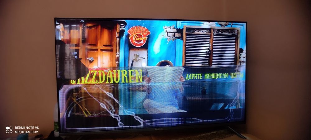Samsung Телевизор сотилади экран синган лекин ютуб каналарни олади .