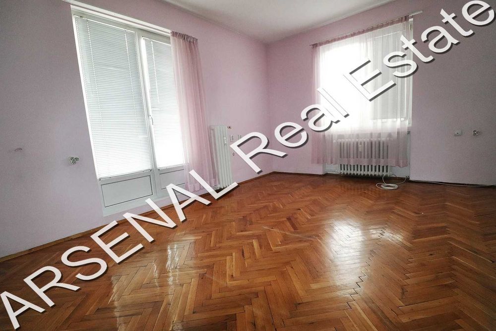 Дава се под наем Офис в София, Докторски паметник - 175 кв.м за 1000 € - Снимка #5