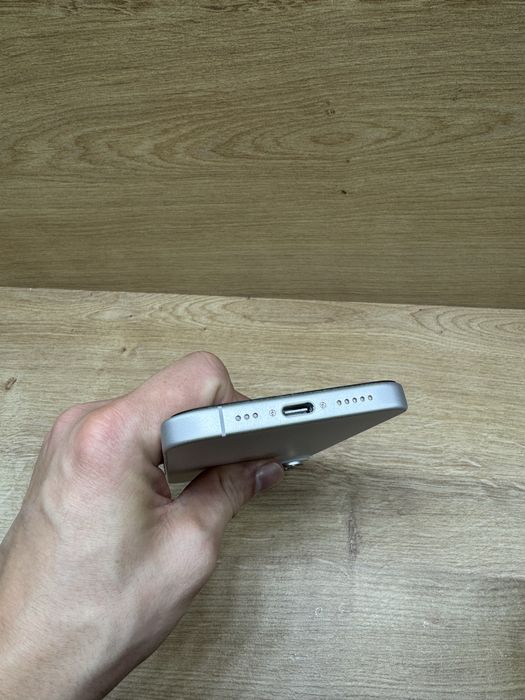 iPhone 17 256Gb Alb 100% battery life