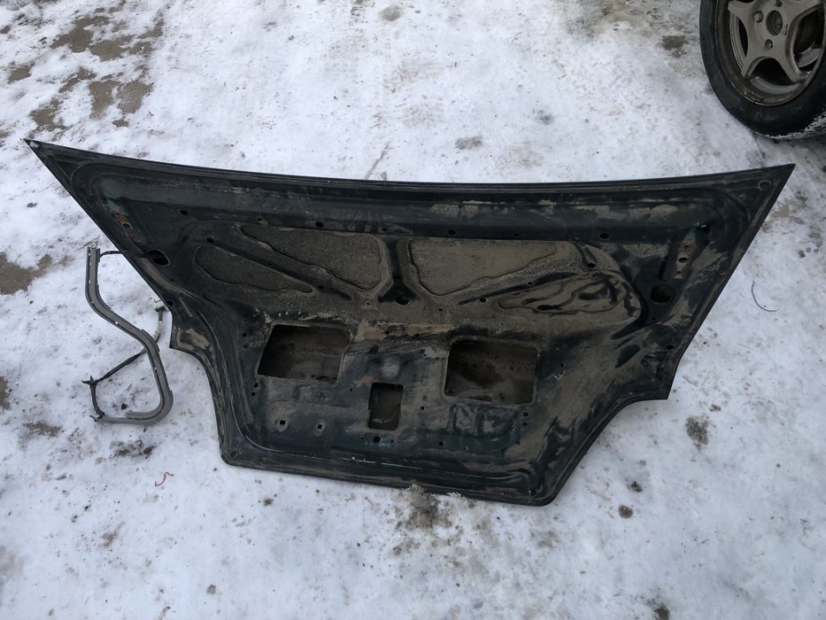 Багажник от Mitsubishi galant акула