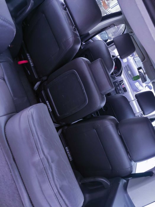 Vând mașina , Touran 7 locuri