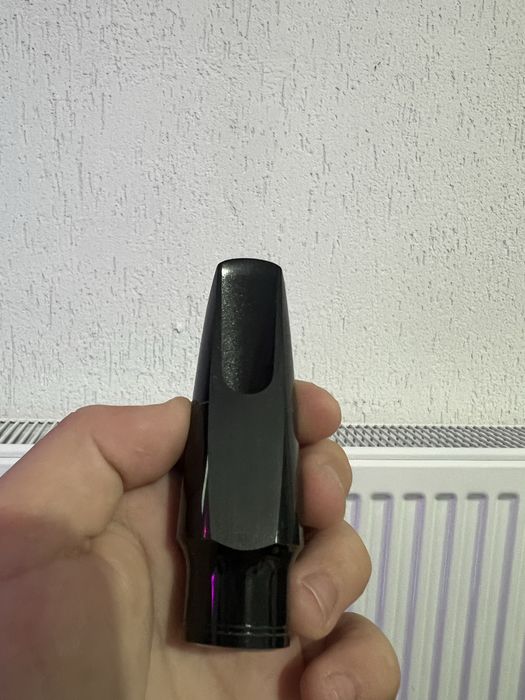 Se vinde mustiuc saxofon alto