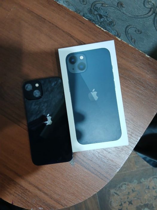 iPhone 13  продам